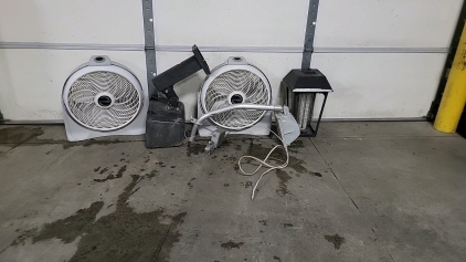 (2) Fans, (2) Outdoor Light Fixtures and Bug Light