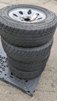 09-17 GM 1500 Tires w/Rims