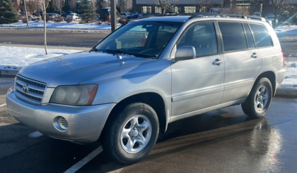 2002 Toyota Highlander - 4x4 - Tow Package!