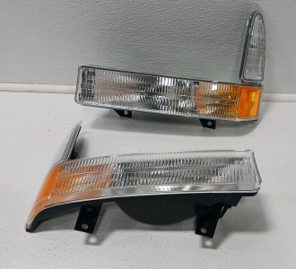 Set Of Ford Excursion Tail Lights
