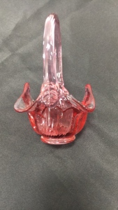 &lsquo;Fenton&rsquo; glass