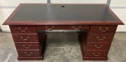 6 Drawer Desk - Please Inspect