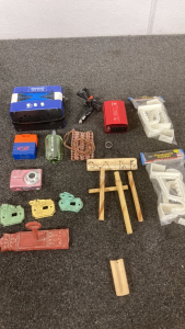Flat of Assorted home goods