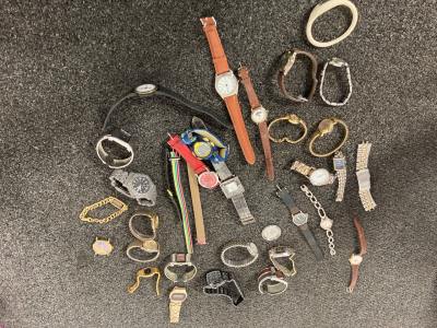 Bag of assorted watches