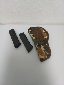 Uncle Mike's Sidekick size 2 Holster and Pair of .40 Clips