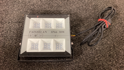 Faishilan 30W UV Flood Light- Works