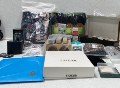 (1) &ldquo;L&rdquo; Necklace Gold Plastic, (1) Tiefossi Innovation High-Quality Professional Art Kit, (1) Pair of Blue Light Glasses, (1) Box of Hair Claw Clips, (1) Star Wars Mandaloian Green Tea, and more Amazon Items