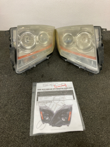 08-2013 Cadillac Cts Headlights