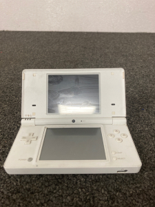 Nintendo ds does turn on but does not have charger