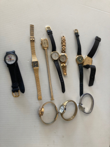 Bag of assorted watches