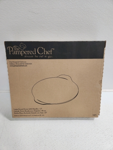 Pampered Chef Large Round Stone With Handles