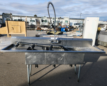 Tarragon Products Commerical Stainless Steel 3 Sink Equipment