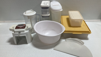 Food Storage Containers, Pampered Chef Lift and Serve Tools, Mixing Bowl, Mixing Pitcher, Vintage Food Cutter