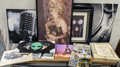 Wall Art: Marilyn, Paris, Historic Photo, More