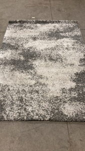 5x7 White and Gray Shag Area Rug