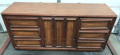 9 Drawer Dresser