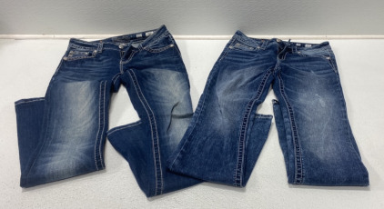 (2) Pairs of Miss Me Women&rsquo;s Jeans Size 27/28