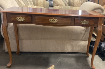 64&rdquo;x32&rdquo; Entry Way Table Wooden