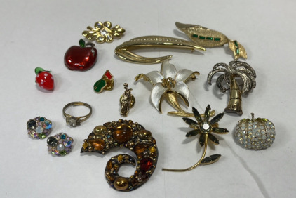 Various Gold Toned Costume/Craft Jewelry