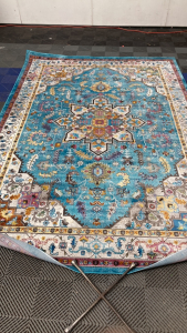 6’6” x 9’6” Multicolor Traditional Area Rug