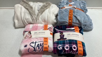Women’s Clothes Size XXL: (1) Cream and (1) Blue Plush Robe, (1) Pink and (1) Teal/Purple Fleeve PJ Sets