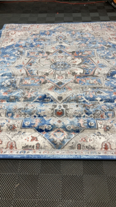 7&rsquo;10&rdquo; x 10&rsquo; Taupe/Blue Traditional Area Rug