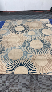 7&rsquo;5&rdquo; x 10&rsquo; Brown and Blue Circles Area Rug