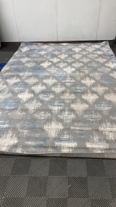 8’9” x 13’1” Gray/Blue Area Rug