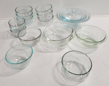 (19) Pyrex Mixing/Prep Bowls