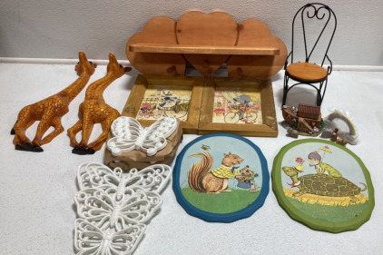 Hearts Shelf/Rack, Wall Art, Noah&rsquo;s Ark Mini Figurines, Butterfly Wall Decor, Giraffe Wall Decor, Mini Rocking Chair
