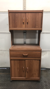 Shelving Cabinet (5) Doors and Wheels