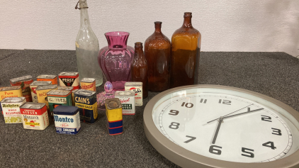 Vintage Seasoning Containers, Vintage Glass, And Clock