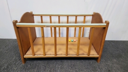 Vintage BabyLine Baby Crib