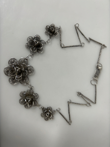 Vintage Filigree Flowers Silver Necklace