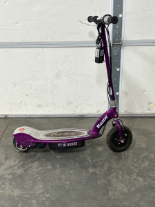 Razor E100 Electric Scooter With Charger