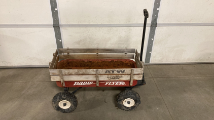 Radio flyer wagon