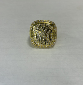 (1) 1999 New York Yankees World Series Ring Named To Mariano Rivera