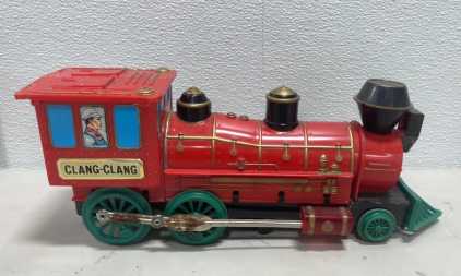 Marx Battery Operated Clang Clang Locomotive W/ Bell Noise And Lighted Piston