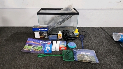 Top Fin Aquarium w/ Extra Accessories