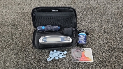OneTouch Diabetes Pen & Accessories/ Plus Case