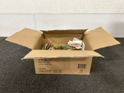 Box with a Large Variety Vegetable Gardening Seeds