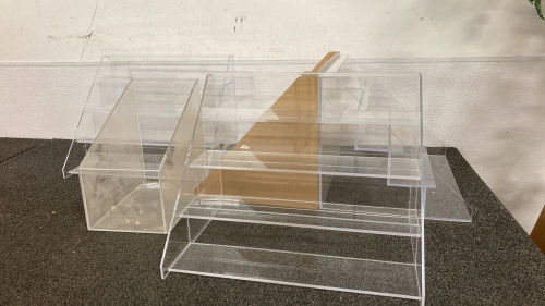 (4) Plymor Clear Acrylic Flanged Display Stairs