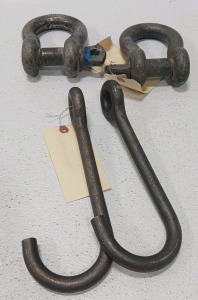 (2) Screw Pin Anchor (2) Alloy Hooks (sp3)
