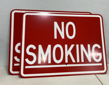 (2) 20&rdquo;x42&rdquo; &ldquo;No Smoking&rdquo; Street Signs