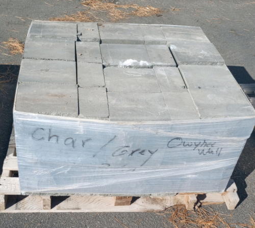 Pallet Of Charcoal Grey Owyhee Wall Stones