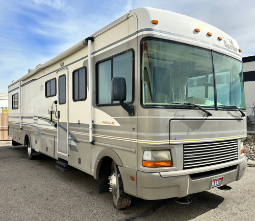 1999 Fleetwood Bounder RV - 64K Miles