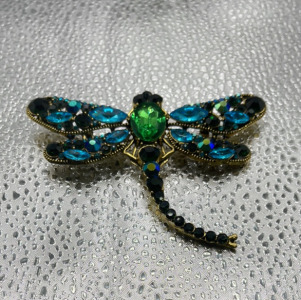 (1) Large Beautiful Jeweled Dragonfly Broach/Pin (3.5” x 3.0”)
