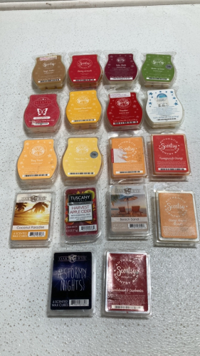 (18) Scentsy Scented Wax Melts