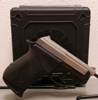 Taurus PT-22 22LR Mini-Pistol --19393Z -With Case