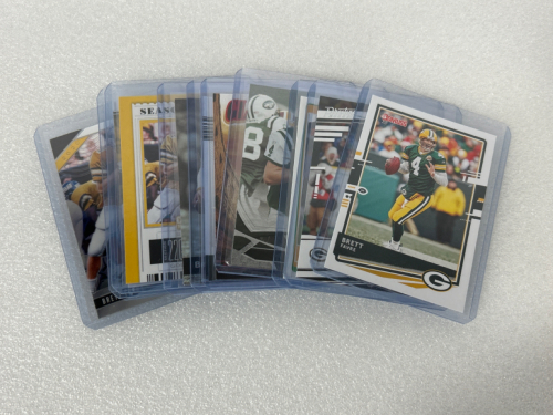 10 Collector Brett Favre Football Cards